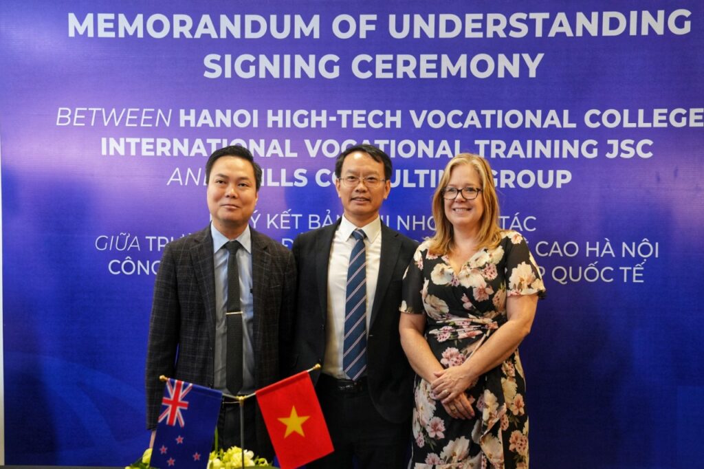 Việt Nam hợp tác đào tạo nhân lực thang máy, thang cuốn với New Zealand